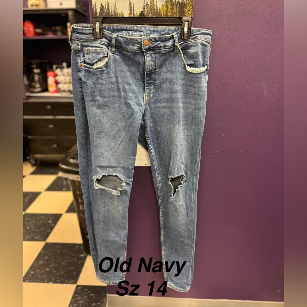 Old Navy Women's Light Blue Ripped Skinny Jeans